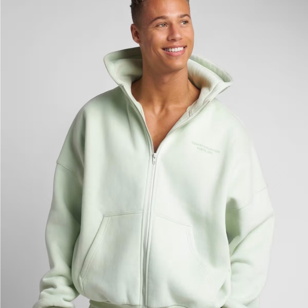 NIB Comfrt Pastel Mint Hoodie in Sz M. Unisex sizing. Zip up!